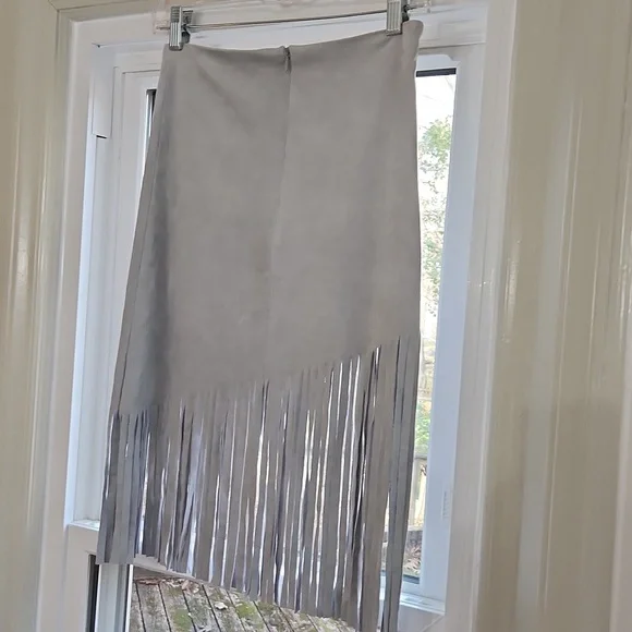 BB Dakota sueded fringe skirt NWT size 0 Jesper - Picture 2 of 2